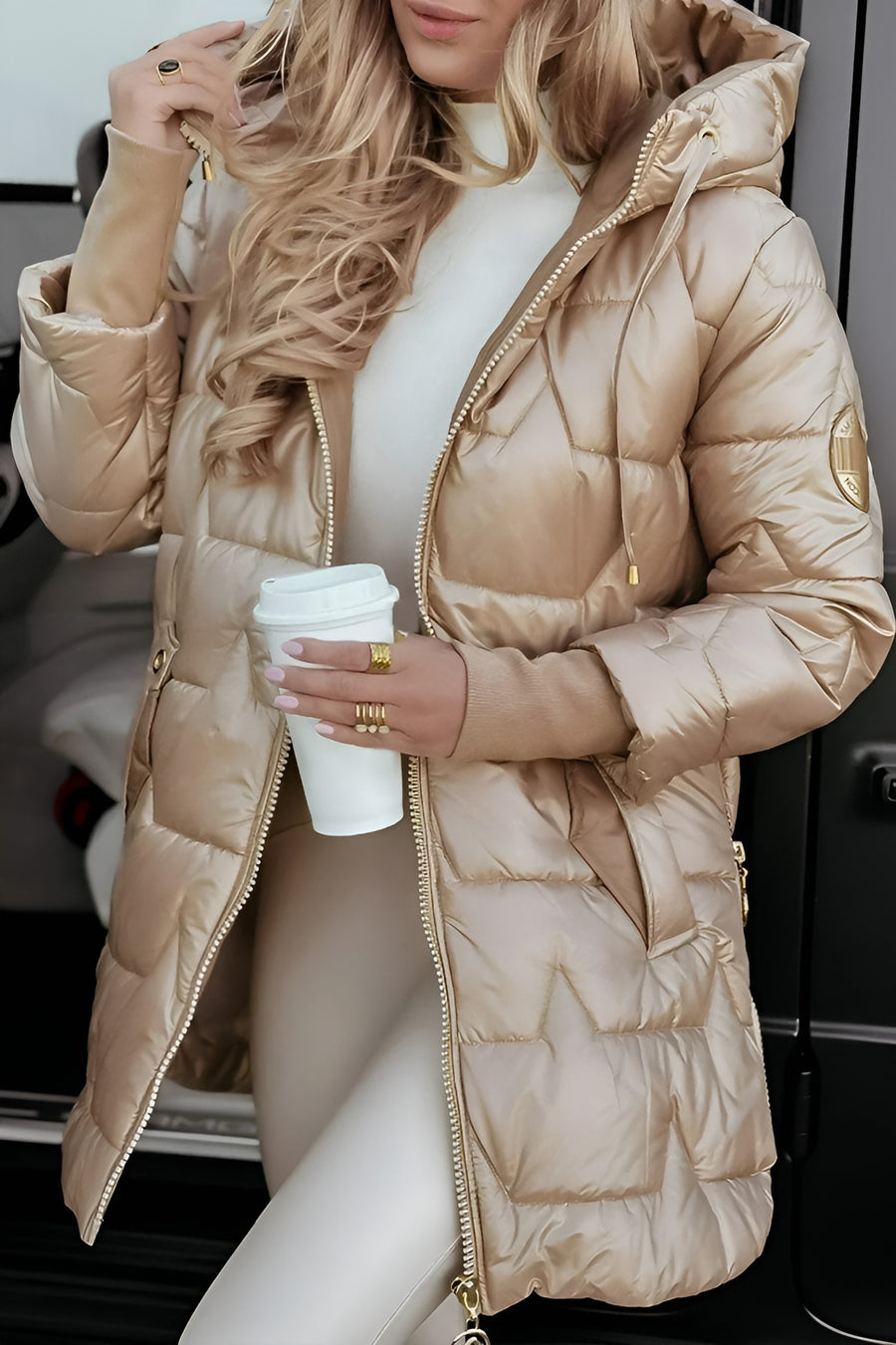 Mageina - Stylish winter coat with hood and lining