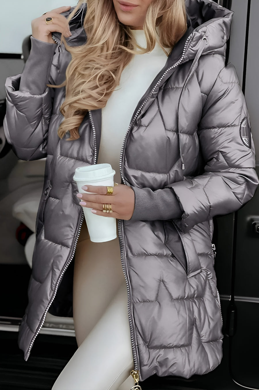 Mageina - Stylish winter coat with hood and lining
